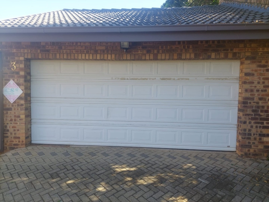 To Let 3 Bedroom Property for Rent in Flamwood North West